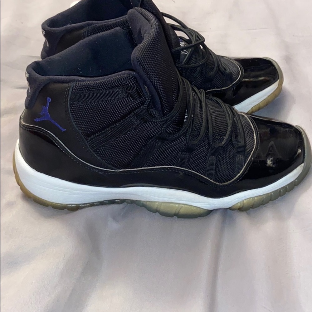 Jordan 11 space jam 2016